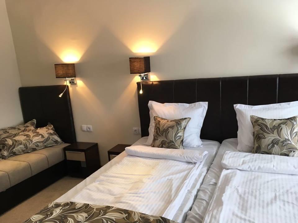 B&B Villa Pipacs Feketić Екстериор снимка