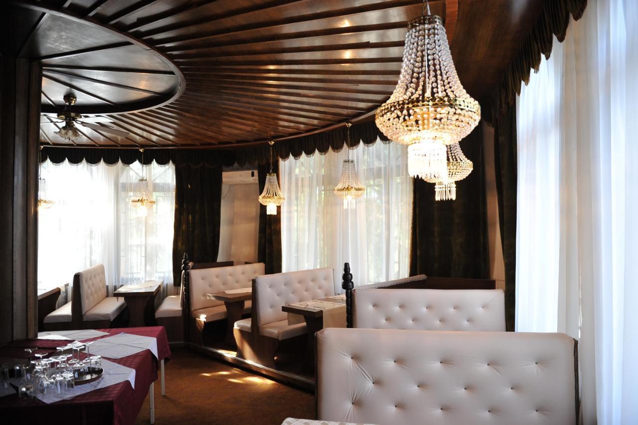 B&B Villa Pipacs Feketić Екстериор снимка